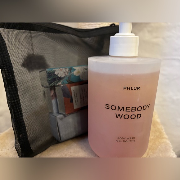 PHLUR- COMBO SET (MUST EXCLUDE SOMEBODY WOOD BODY WASH) - Picture 2 of 10